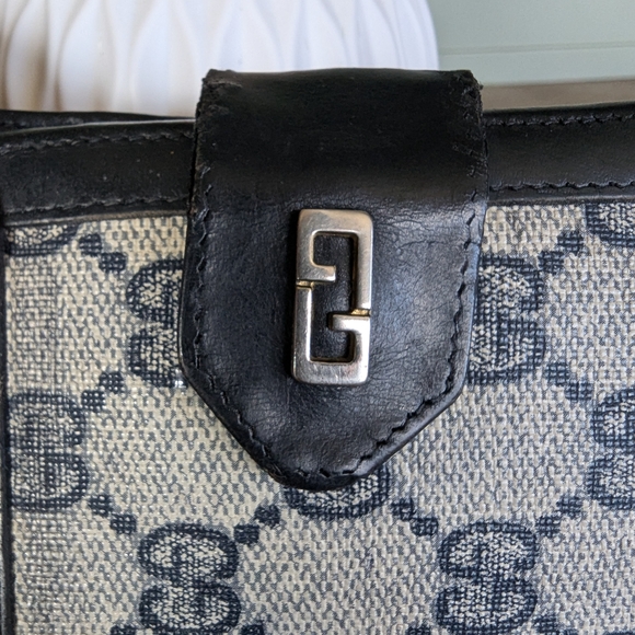 Gucci Monogram Canvas Wallet - Picture 2 of 11